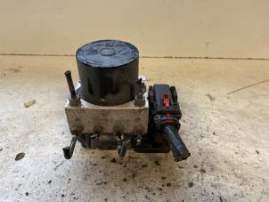 Gebruikte ABS Pomp Volkswagen Polo IV (9N1/2/3) 1.2 Prijs op aanvraag aangeboden door Autodemontage Joko B.V.