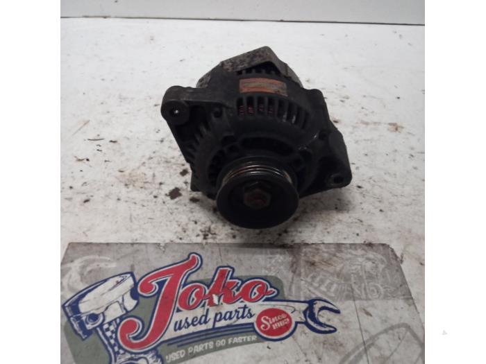 Gebruikte Dynamo Toyota Starlet (EP8/NP8) 1.3 Friend,XLi 12V Prijs op aanvraag aangeboden door Autodemontage Joko B.V.