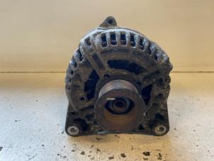 Gebruikte Dynamo Opel Movano (4A1; 4A2; 4B2; 4B3; 4C2; 4C3) 2.5 CDTI 16V DPF Prijs op aanvraag aangeboden door Autodemontage Joko B.V.