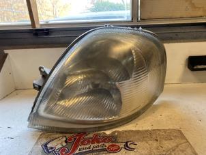 Gebruikte Linker Koplamp Opel Movano (4A1; 4A2; 4B2; 4B3; 4C2; 4C3) 2.5 CDTI 16V DPF Prijs op aanvraag aangeboden door Autodemontage Joko B.V.