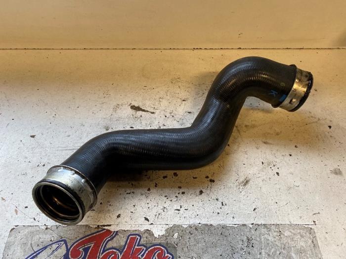 Gebruikte Intercooler Slang Volkswagen Passat (3B3) 1.9 TDI 130 Prijs op aanvraag aangeboden door Autodemontage Joko B.V.