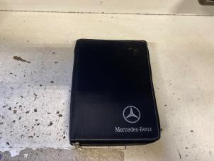 Gebruikte Instructie Boekje Mercedes B (W245,242) 2.0 B-180 CDI 16V Prijs op aanvraag aangeboden door Autodemontage Joko B.V.