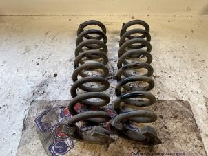 Gebruikte Schroefveer achter BMW 1 serie (F20) 114i 1.6 16V Prijs op aanvraag aangeboden door Autodemontage Joko B.V.