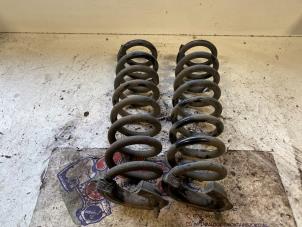 Gebruikte Schroefveer achter BMW 1 serie (F20) 114i 1.6 16V Prijs op aanvraag aangeboden door Autodemontage Joko B.V.