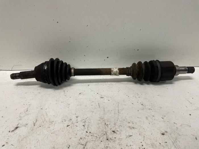 Gebruikte Steekas links-voor Ford Fiesta 5 (JD/JH) 1.3 Prijs op aanvraag aangeboden door Autodemontage Joko B.V.