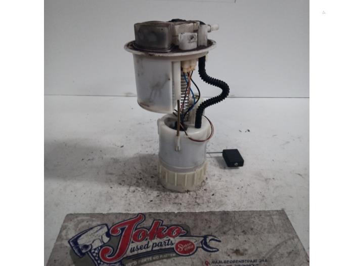 Gebruikte Tank element Pomp Citroen C1 1.0 12V Prijs op aanvraag aangeboden door Autodemontage Joko B.V.