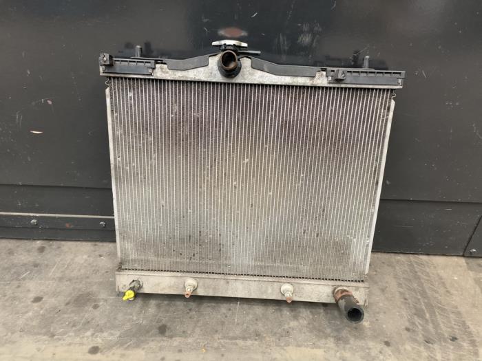 Gebruikte Radiateur Daihatsu Terios (J2) 1.5 16V DVVT 4x2 Euro 4 Prijs op aanvraag aangeboden door Autodemontage Joko B.V.