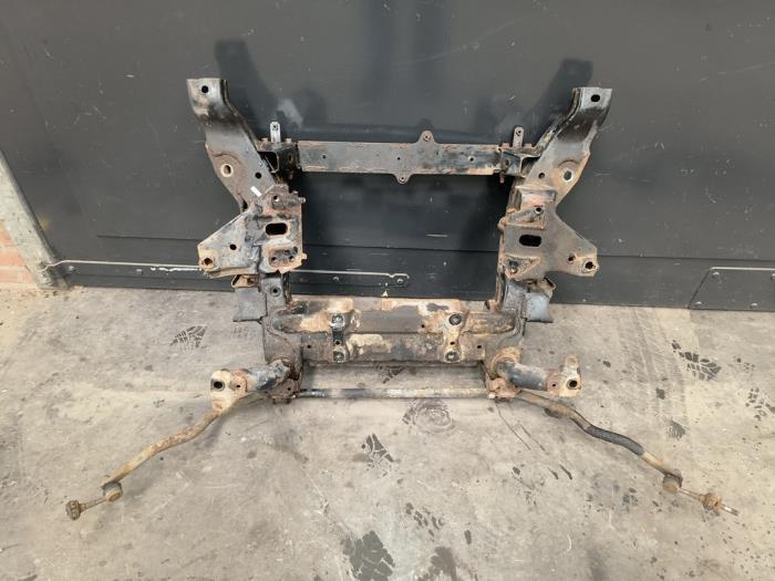 Gebruikte Subframe Daihatsu Terios (J2) 1.5 16V DVVT 4x2 Euro 4 Prijs op aanvraag aangeboden door Autodemontage Joko B.V.