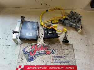 Gebruikte Slotenset Cilinder (compleet) Daihatsu Terios (J2) 1.5 16V DVVT 4x2 Euro 4 Prijs op aanvraag aangeboden door Autodemontage Joko B.V.