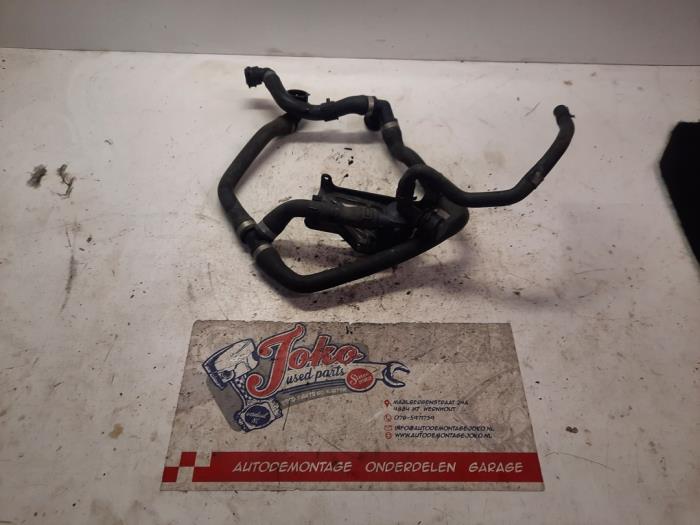 Gebruikte Waterpomp BMW 1 serie (F20) 114i 1.6 16V Prijs op aanvraag aangeboden door Autodemontage Joko B.V.