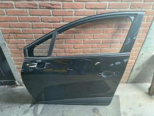 Gebruikte Deur 4Deurs links-voor Renault Clio IV (5R) 0.9 Energy TCE 90 12V Prijs op aanvraag aangeboden door Autodemontage Joko B.V.