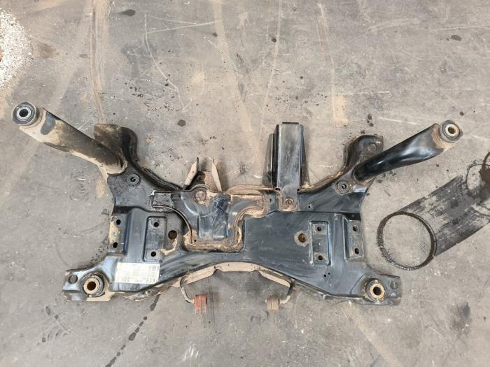 Gebruikte Subframe Ford Focus C-Max 1.6 TDCi 16V Prijs op aanvraag aangeboden door Autodemontage Joko B.V.