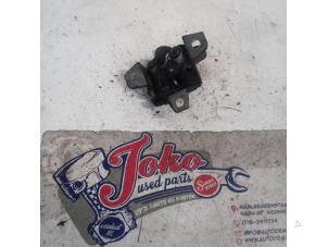 Gebruikte Slotmechaniek Motorkap Peugeot Boxer (U9) 2.2 HDi 120 Euro 4 Prijs op aanvraag aangeboden door Autodemontage Joko B.V.