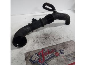 Gebruikte Luchtinlaat slang Peugeot Boxer (U9) 2.2 HDi 120 Euro 4 Prijs op aanvraag aangeboden door Autodemontage Joko B.V.