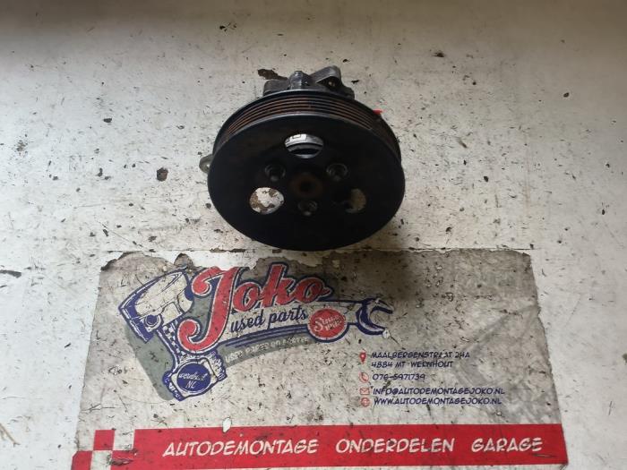 Gebruikte Servopomp Opel Vectra B (36) 2.5 V6 24V Prijs op aanvraag aangeboden door Autodemontage Joko B.V.