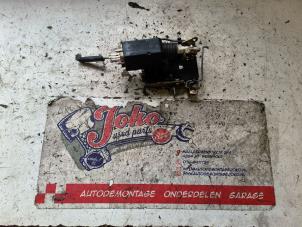 Gebruikte Deurslot Mechaniek 4Deurs links-voor Peugeot 106 II 1.4 XN,XR,XS,XT Prijs op aanvraag aangeboden door Autodemontage Joko B.V.