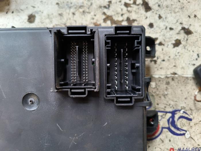 Computer Body Control van een Fiat Grande Punto (199) 1.4 2007