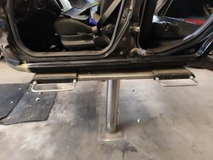 Gebruikte Dorpel links Fiat Grande Punto (199) 1.4 Prijs op aanvraag aangeboden door Autodemontage Joko B.V.