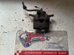 Gebruikte Remklauw (Tang) links-voor Chevrolet Spark (M300) 1.0 16V Prijs op aanvraag aangeboden door Autodemontage Joko B.V.