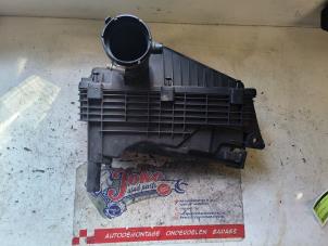 Gebruikte Luchtfilterhuis Peugeot 206+ (2L/M) 1.4 XS Prijs op aanvraag aangeboden door Autodemontage Joko B.V.