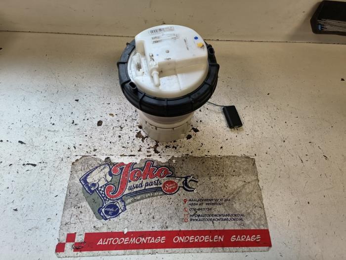Gebruikte Tank element Pomp Peugeot 206+ (2L/M) 1.4 XS Prijs op aanvraag aangeboden door Autodemontage Joko B.V.