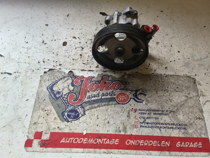 Gebruikte Pomp Servo Peugeot 807 2.0 HDi 16V Prijs op aanvraag aangeboden door Autodemontage Joko B.V.