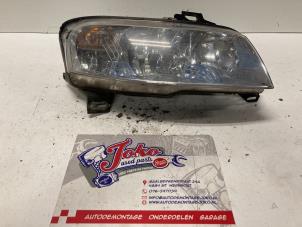 Gebruikte Rechter Koplamp Fiat Stilo (192A/B) 1.4 16V Prijs op aanvraag aangeboden door Autodemontage Joko B.V.