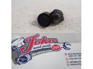 Gebruikte Spanner multiriem Renault Clio IV (5R) 0.9 Energy TCE 90 12V Prijs op aanvraag aangeboden door Autodemontage Joko B.V.