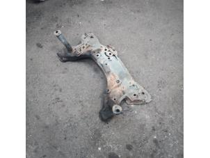 Gebruikte Subframe Daihatsu Cuore (L251/271/276) 1.0 12V DVVT Prijs op aanvraag aangeboden door Autodemontage Joko B.V.