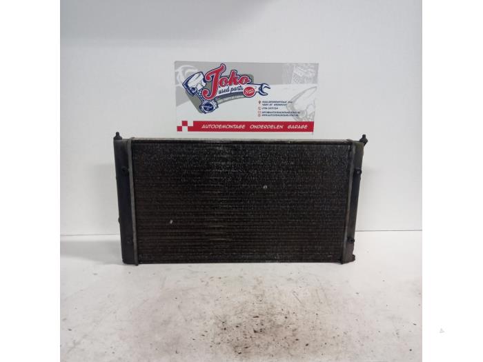Gebruikte Radiateur Volkswagen Golf III Cabrio (1E) 1.8 Prijs op aanvraag aangeboden door Autodemontage Joko B.V.