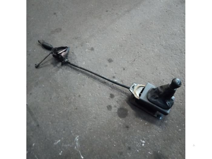 Gebruikte Versnellingspook Volkswagen Golf III Cabrio (1E) 1.8 Prijs op aanvraag aangeboden door Autodemontage Joko B.V.