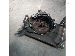 Gebruikte Versnellingsbak Opel Corsa B (73/78/79) 1.0i 12V Prijs op aanvraag aangeboden door Autodemontage Joko B.V.