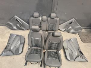 Gebruikte Bekleding Set (compleet) Opel Karl 1.0 12V Prijs op aanvraag aangeboden door Autodemontage Joko B.V.