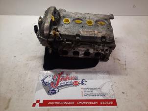 Gebruikte Cilinderkop Volkswagen Passat Variant (3B6) 4.0 W8 32V 4Motion Prijs op aanvraag aangeboden door Autodemontage Joko B.V.