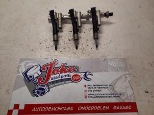 Gebruikte Injector (benzine injectie) Citroen C5 Aircross I (A4/AC/AJ/AR) 1.2 e-THP PureTech 130 Prijs op aanvraag aangeboden door Autodemontage Joko B.V.