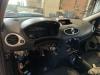 Dashboard van een Renault Clio III (BR/CR), 2005 / 2014 1.5 dCi FAP, Hatchback, Diesel, 1.461cc, 65kW (88pk), FWD, K9K770; K9K67, 2010-08 / 2014-12, BR2H; BRAH; CR2H; CRAH 2011