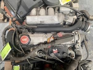 Gebruikte Motor Renault Laguna I (B56) 2.0 Prijs op aanvraag aangeboden door Autodemontage Joko B.V.