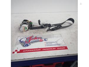 Gebruikte Veiligheidsgordel links-voor Skoda Roomster (5J) 1.2 12V HTP Prijs op aanvraag aangeboden door Autodemontage Joko B.V.