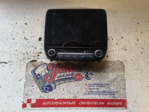 Gebruikte Display Multi Media regelunit Ford Fiesta 7 1.1 Ti-VCT 12V 85 Prijs op aanvraag aangeboden door Autodemontage Joko B.V.