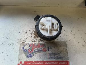 Gebruikte Tank element Pomp Ford Fiesta 7 1.1 Ti-VCT 12V 85 Prijs op aanvraag aangeboden door Autodemontage Joko B.V.
