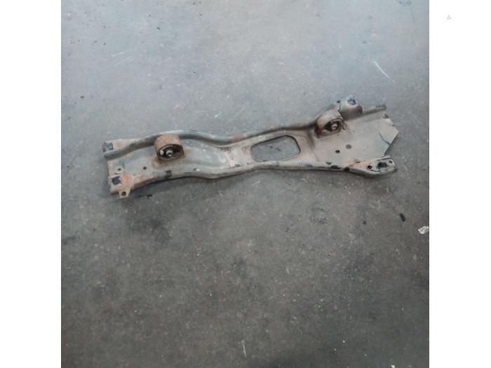 Gebruikte Subframe Kia Rio (DC12) 1.3 RS,LS Prijs op aanvraag aangeboden door Autodemontage Joko B.V.