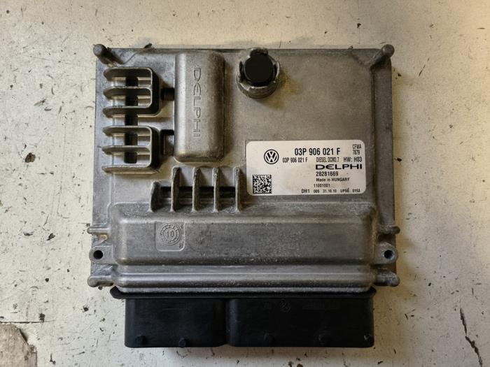 Computer Motormanagement van een Skoda Fabia II Combi 1.2 TDI 12V Greenline 2010