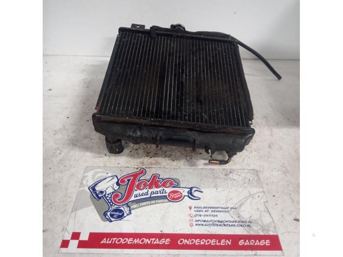 Gebruikte Radiateur Suzuki Swift (SF310/413) 1.3i 5-Drs. Prijs op aanvraag aangeboden door Autodemontage Joko B.V.