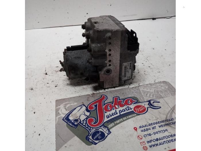Gebruikte ABS Pomp Volkswagen California T4 2.8 VR6 Prijs op aanvraag aangeboden door Autodemontage Joko B.V.