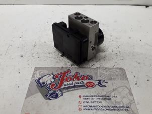 Gebruikte ABS Pomp Volkswagen Multivan T5 (7E/7HC/7HF/7HM) 2.5 TDi 4Motion Prijs op aanvraag aangeboden door Autodemontage Joko B.V.