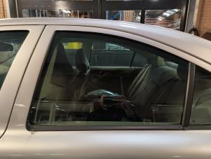 Gebruikte Deurruit 4Deurs links-achter Volvo S60 I (RS/HV) 2.4 20V 170 Prijs op aanvraag aangeboden door Autodemontage Joko B.V.