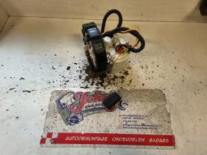 Gebruikte Tank element Pomp Ford Mondeo III Wagon 1.8 16V Prijs op aanvraag aangeboden door Autodemontage Joko B.V.
