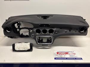 Nieuwe Dashboard Mercedes CLA Shooting Brake (117.9) 2.0 CLA-220 Turbo 16V 4-Matic Prijs op aanvraag aangeboden door Autodemontage Joko B.V.