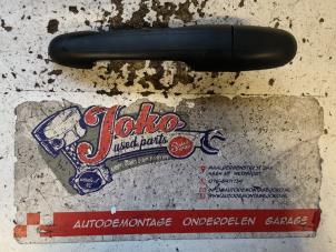 Gebruikte Portiergreep 2Deurs rechts Mercedes Vito (639.6) 2.2 113 CDI 16V Euro 5 Prijs op aanvraag aangeboden door Autodemontage Joko B.V.