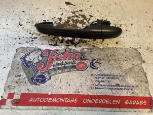 Gebruikte Schuifdeurgreep rechts Mercedes Vito (639.6) 2.2 113 CDI 16V Euro 5 Prijs op aanvraag aangeboden door Autodemontage Joko B.V.